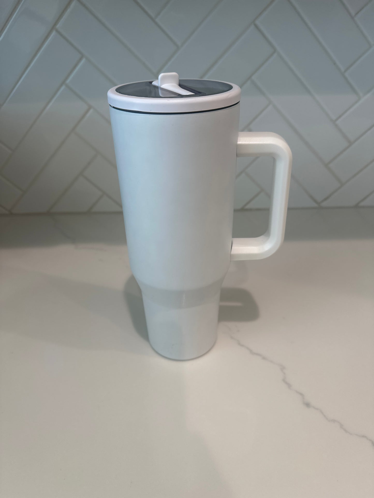 40oz Tumbler Flip Straw